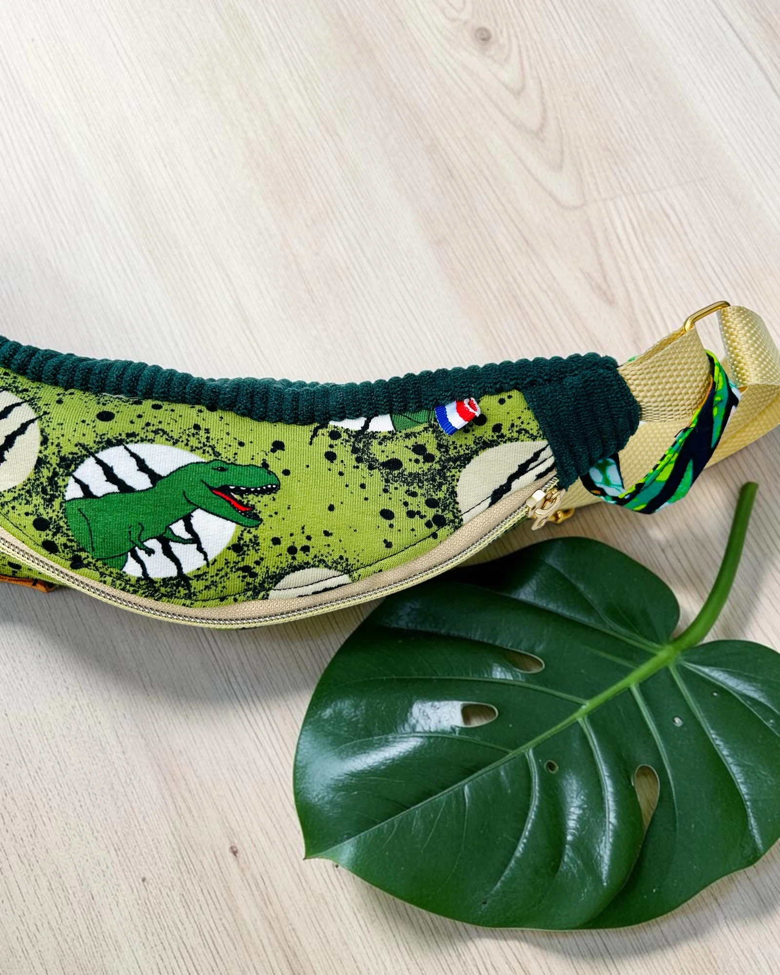 Bolsa de cintura infantil dinossauros – photo 3